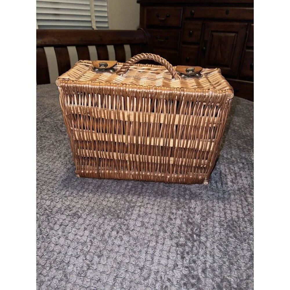 Vintage Rattan Suitcase Wicker Chest Picnic and Wine Box